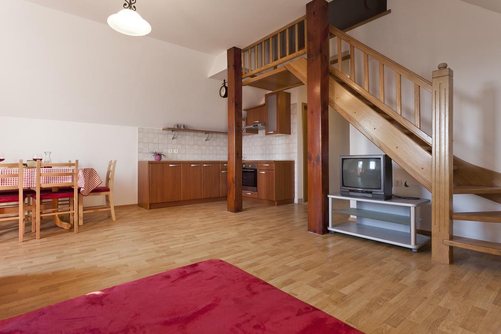Vineyard Cottage Lustek Novo Mesto Quarto foto